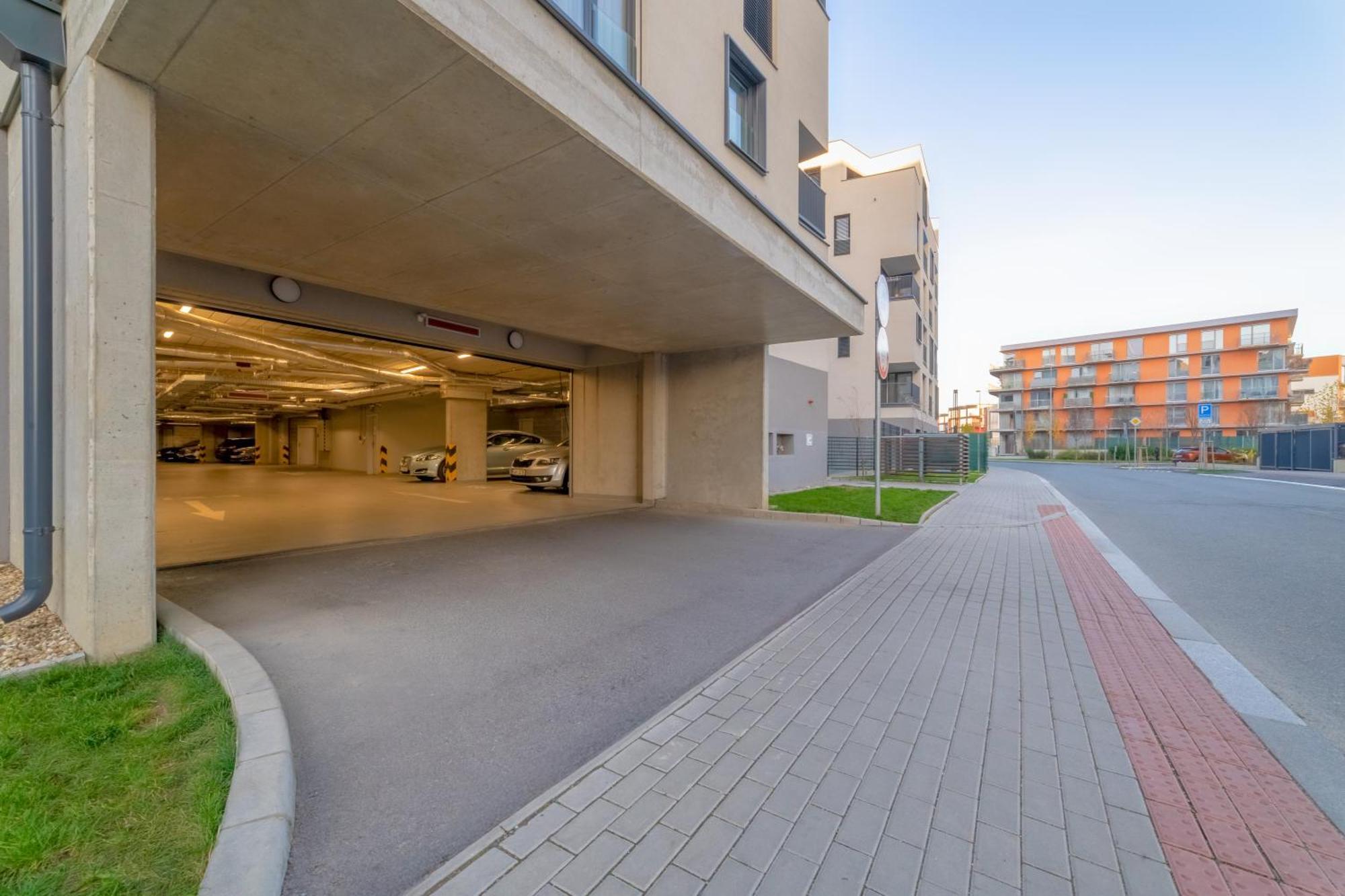 Appartement Chic Living At Vista Serenity With Balcony Praag